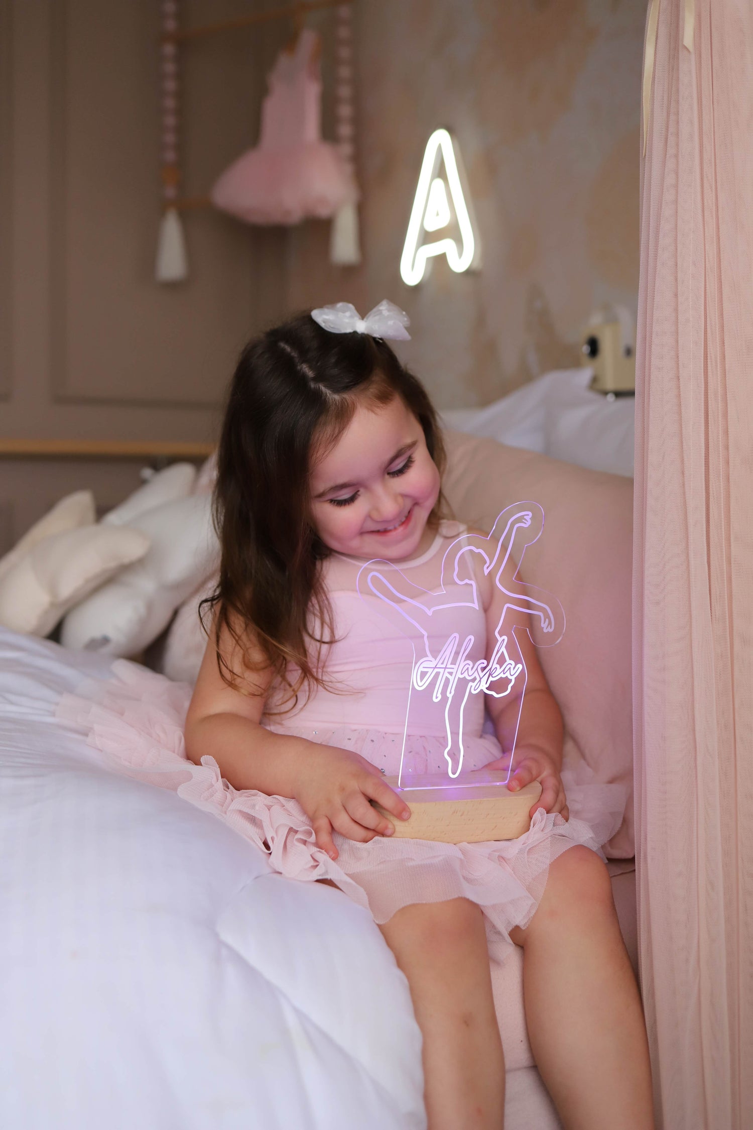 How to Use Night Lights to Enhance Kids’ Rooms