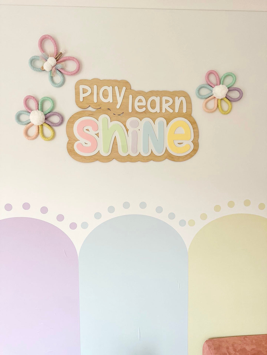 Play Learn Shine Sign