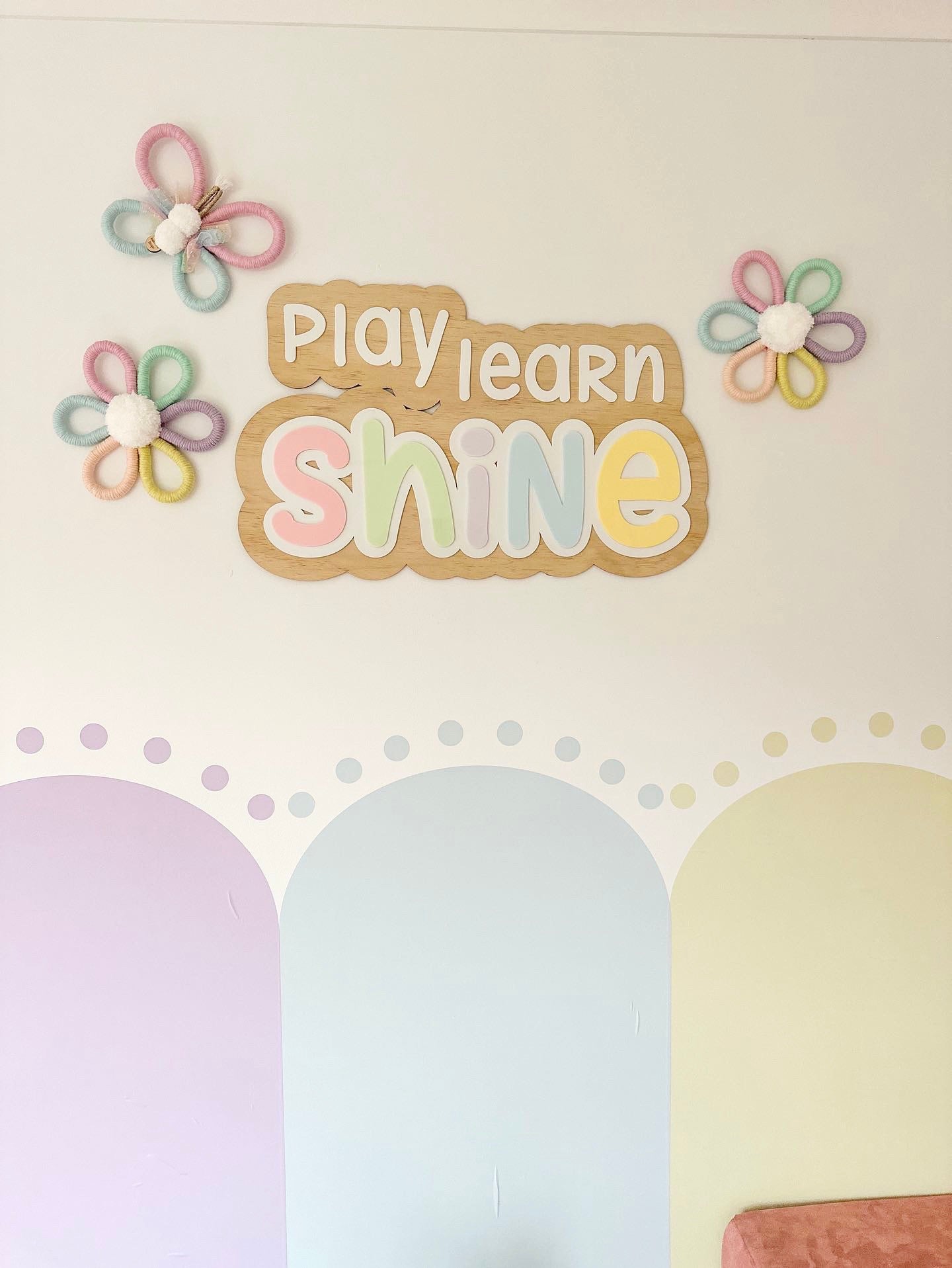 Play Learn Shine Sign