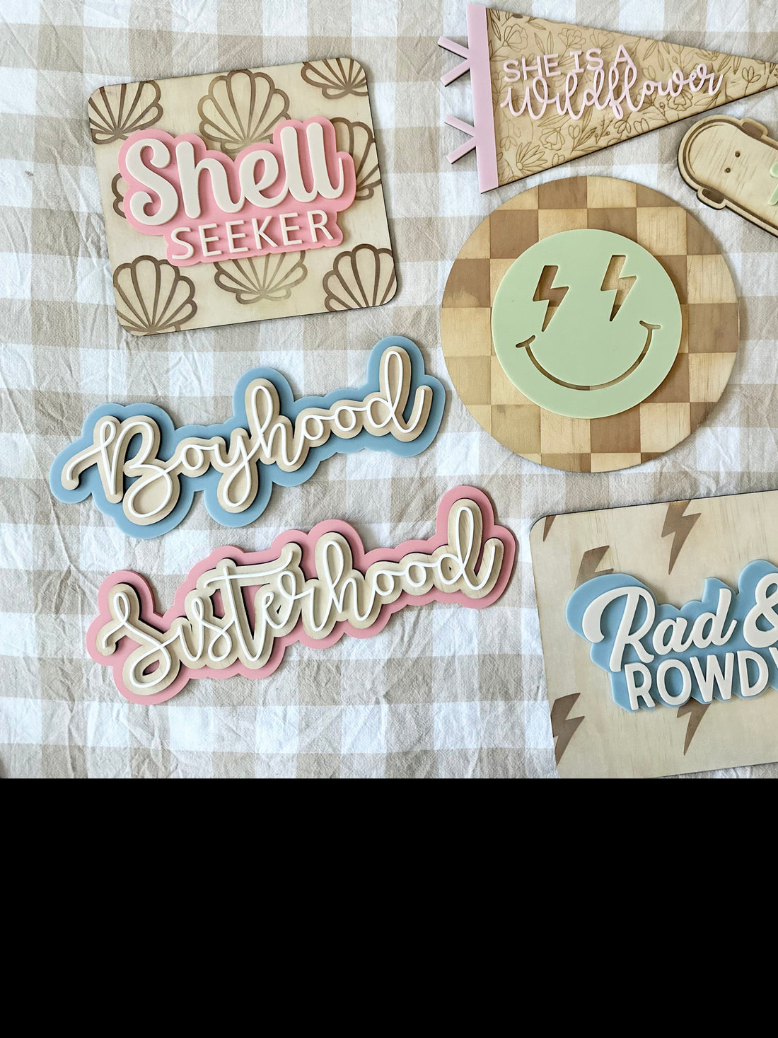 "She Is A Wildflower" Wooden Flag – Inspirational Room Decor