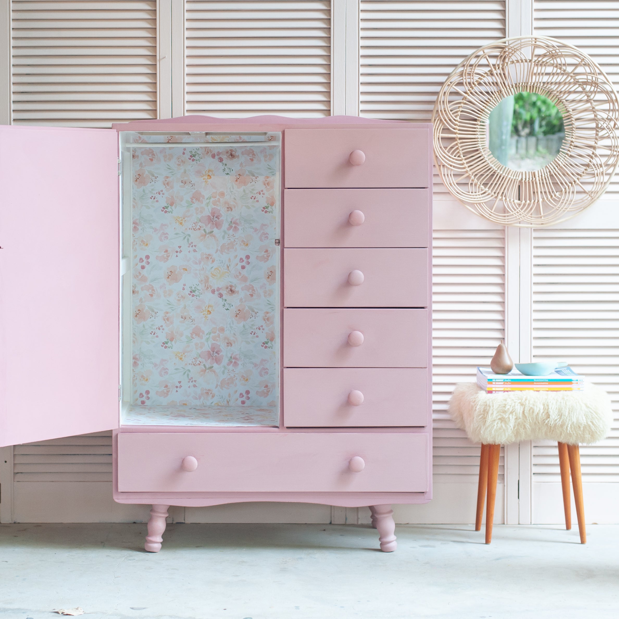 Maree Peel & Stick Kids Wallpaper