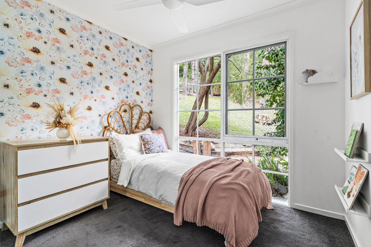 Posy Peel & Stick Kids Wallpaper