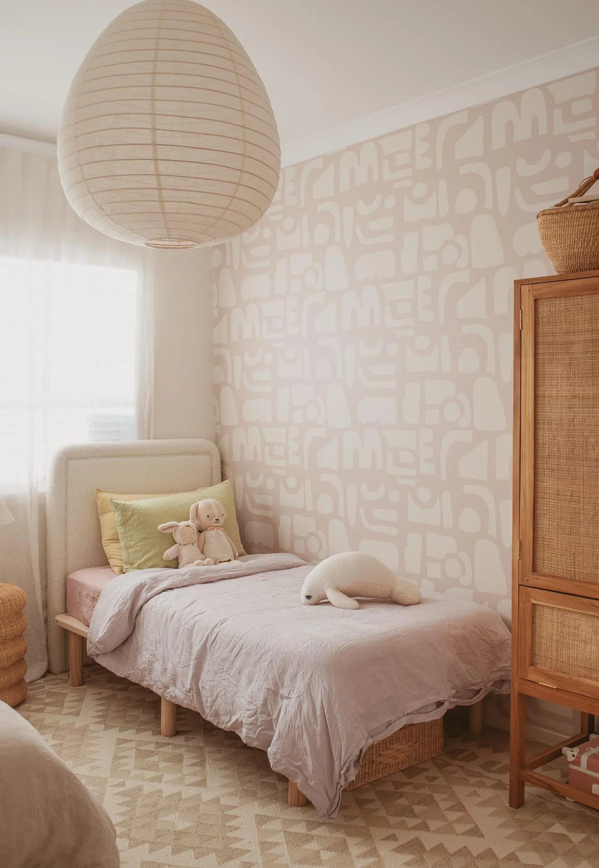 Peel and Stick Neutral Pattern Wallpaper for Bedroom Feature Walls