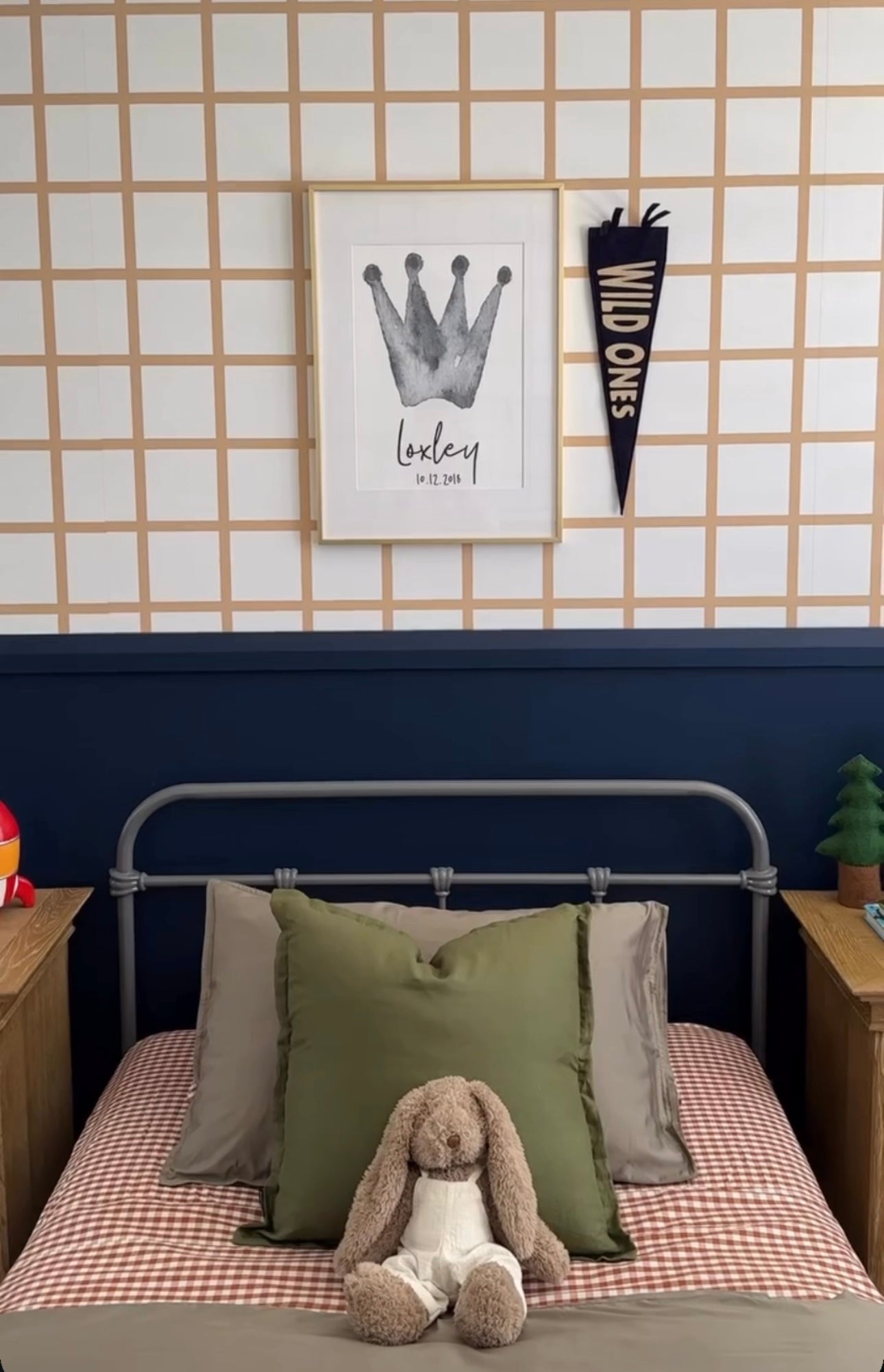 Kyree’s Cube Checkers Peel & Stick Kids Wallpaper