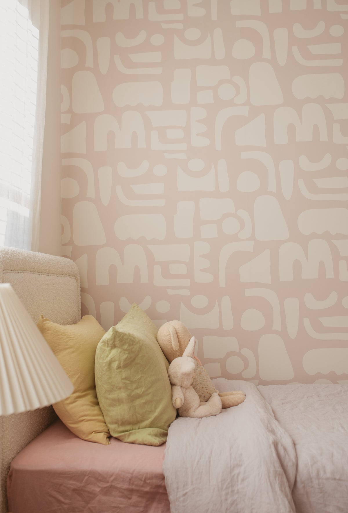 Removable Neutral Wallpaper for Modern Family Homes