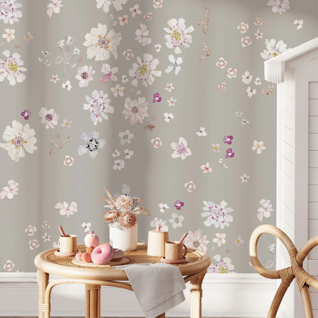 Aelyn Peel & Stick Kids Wallpaper