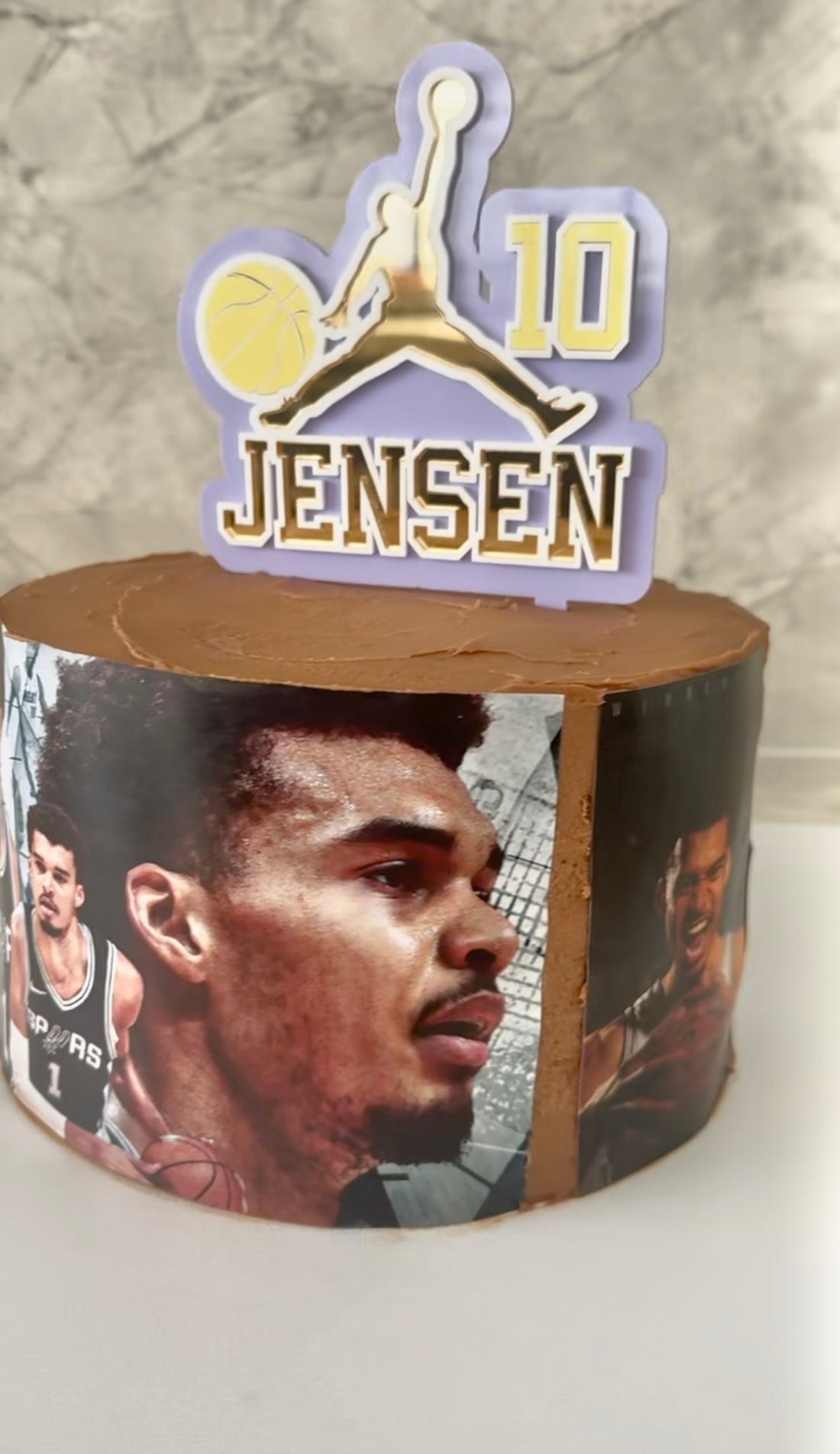 Personalised Basketball Cake Topper – Custom Sports-Themed Cake Decoration