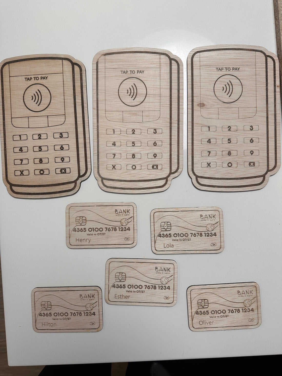 Little Shop Checkout Bundle – Play EFTPOS Machine + Wooden Money Set