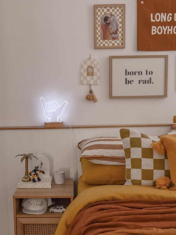 Shaka Night Light